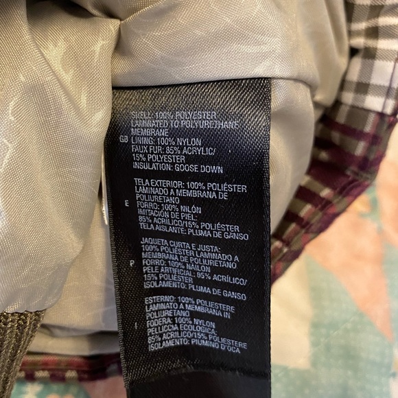 The North Face Furallure Vest - Picture 11 of 12